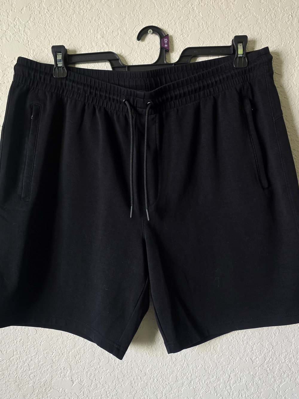 Old Navy Black Men's Athletic Drawstring Pull-On Shorts